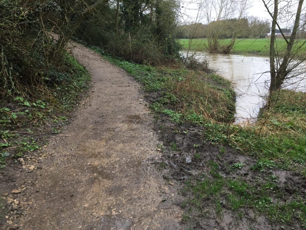 Resurfaced footpath between next to the river Avon between Weston and Welford